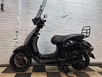 Piaggio vespa sprint 45 km bromscooter 4takt