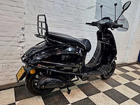 Piaggio vespa sprint 45 km bromscooter 4takt - afbeelding 5 van  7