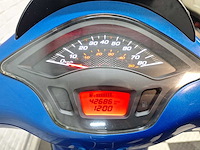 Piaggio vespa sprint 45 km bromscooter 4takt - afbeelding 4 van  7