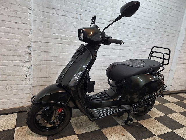 Piaggio vespa sprint 45 km bromscooter 4takt - afbeelding 2 van  7