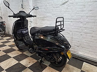 Piaggio vespa sprint 45 km bromscooter 4takt - afbeelding 3 van  7