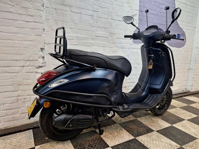 Piaggio vespa sprint 45 km bromscooter 4takt - afbeelding 5 van  7