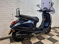 Piaggio vespa sprint 45 km bromscooter 4takt - afbeelding 5 van  7