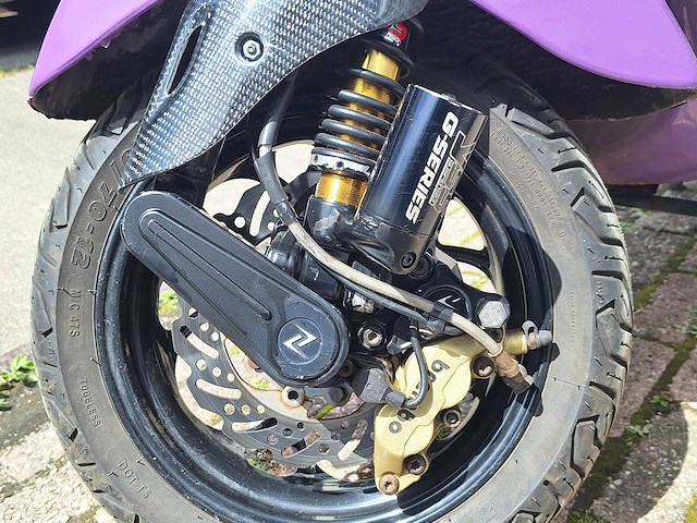 Piaggio vespa sprint 45 km bromscooter 4takt - afbeelding 5 van  5