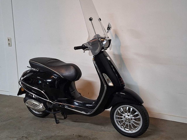 Piaggio vespa sprint 45 km bromscooter 4takt - afbeelding 6 van  7