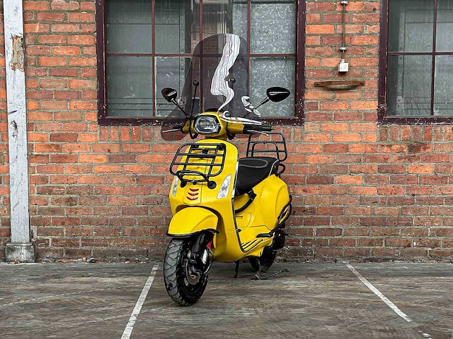 Piaggio vespa sprint 4t -custom- 2017, dkv-91-v scooter - afbeelding 1 van  28