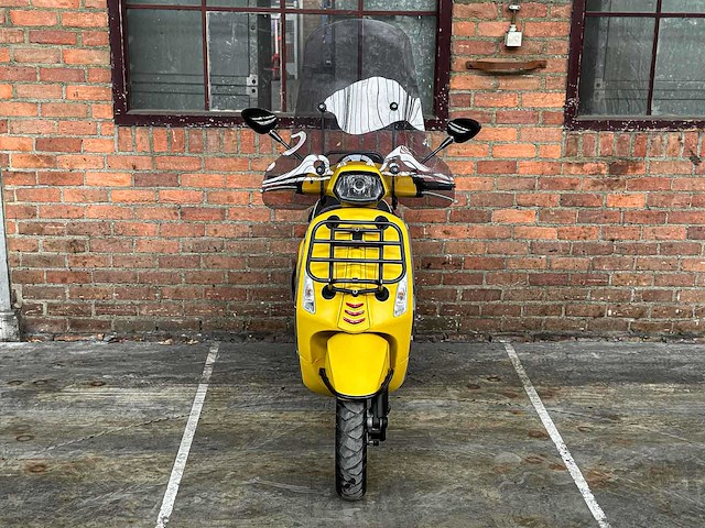 Piaggio vespa sprint 4t -custom- 2017, dkv-91-v scooter - afbeelding 27 van  28