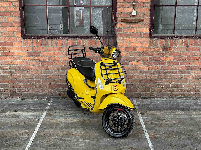 Piaggio vespa sprint 4t -custom- 2017, dkv-91-v scooter - afbeelding 3 van  28