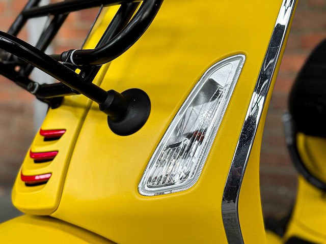 Piaggio vespa sprint 4t -custom- 2017, dkv-91-v scooter - afbeelding 24 van  28