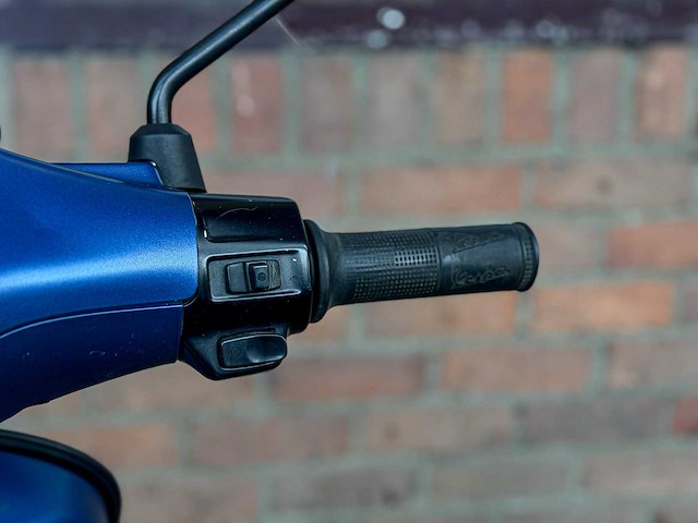 Piaggio vespa sprint 4t 2014, f-840-xr scooter - afbeelding 9 van  22