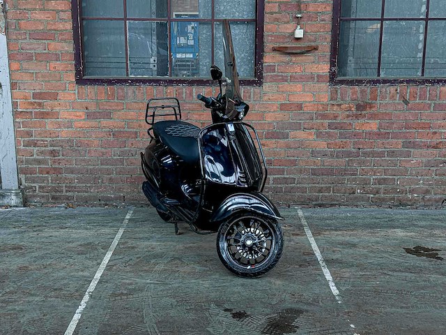 Piaggio vespa sprint 4t 2015, ddg-75-v scooter - afbeelding 16 van  19