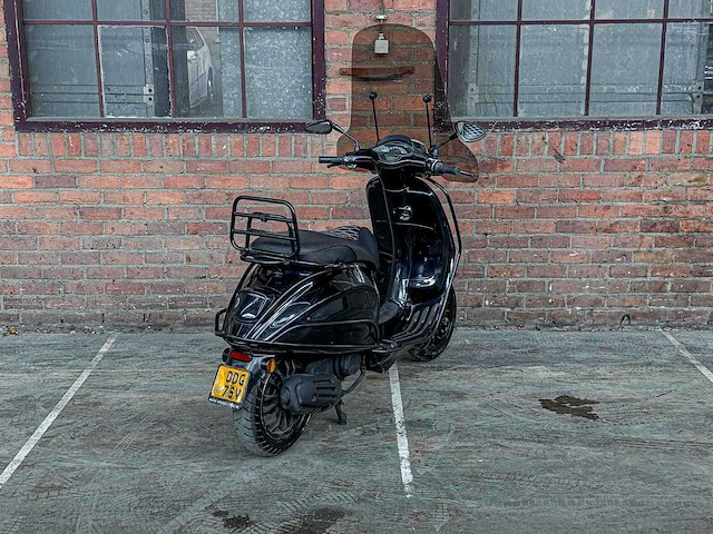 Piaggio vespa sprint 4t 2015, ddg-75-v scooter - afbeelding 9 van  19