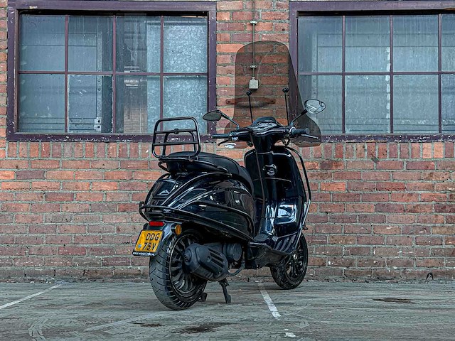 Piaggio vespa sprint 4t 2015, ddg-75-v scooter - afbeelding 15 van  19