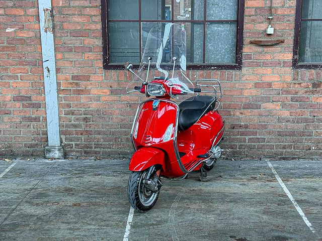 Piaggio vespa sprint 4t 2015, f-581-zf scooter - afbeelding 21 van  26