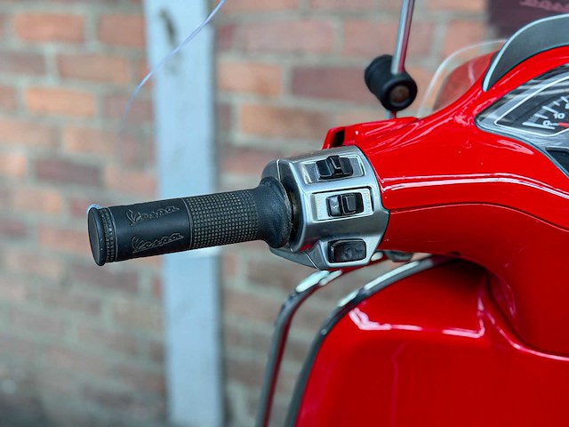 Piaggio vespa sprint 4t 2015, f-581-zf scooter - afbeelding 2 van  20