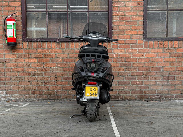 Piaggio vespa sprint 4t 2015 scooter, dbl-64-h - afbeelding 19 van  26