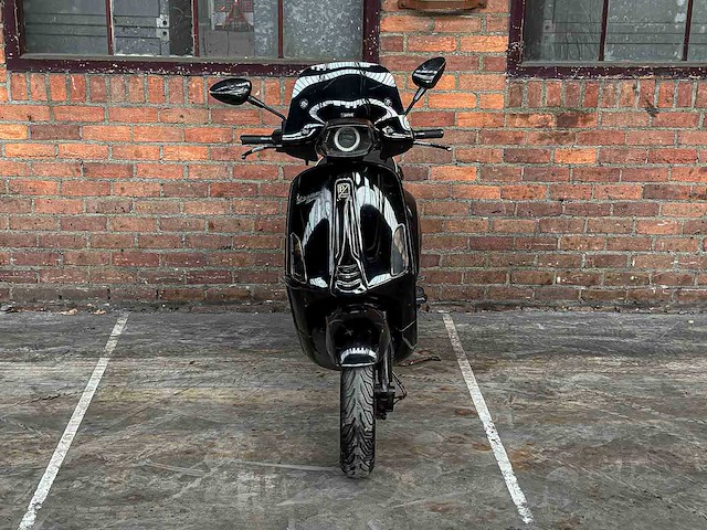 Piaggio vespa sprint 4t custom 2014, f-443-vl scooter - afbeelding 15 van  18