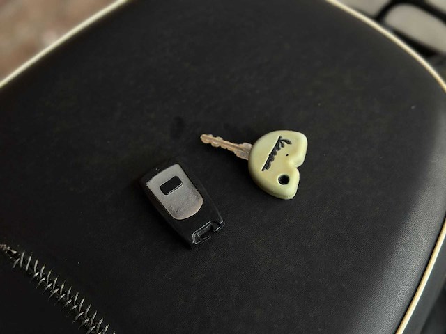 Piaggio vespa sprint 4t custom 2014, f-443-vl scooter - afbeelding 9 van  17