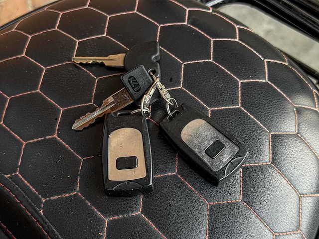 Piaggio vespa sprint 4t (custom) 2016, dgx-82-b scooter - afbeelding 15 van  25