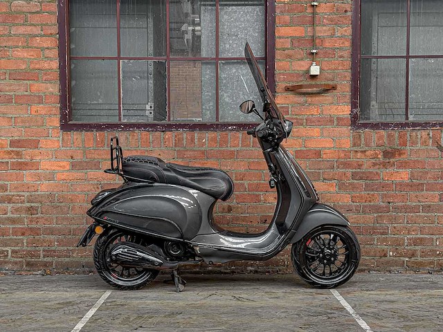 Piaggio vespa sprint 4t (custom) 2016, dgx-82-b scooter - afbeelding 25 van  25