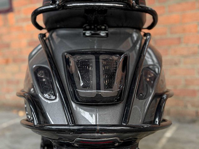 Piaggio vespa sprint 4t (custom) 2016, dgx-82-b scooter - afbeelding 14 van  18