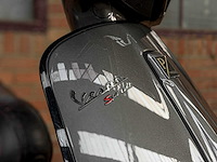 Piaggio vespa sprint 4t (custom) 2016, dgx-82-b scooter - afbeelding 24 van  25