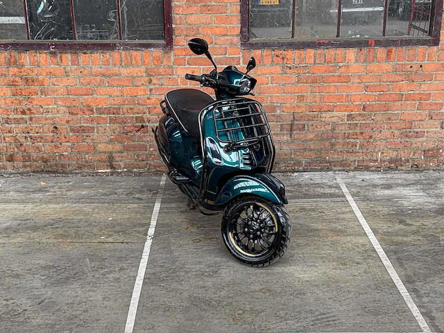 Piaggio vespa sprint 4t sport 80cc (custom) -akrapovic- 2014 scooter, f-277-zh - afbeelding 24 van  24