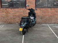 Piaggio vespa sprint 4t sport 80cc (custom) -akrapovic- 2014 scooter, f-277-zh - afbeelding 4 van  24