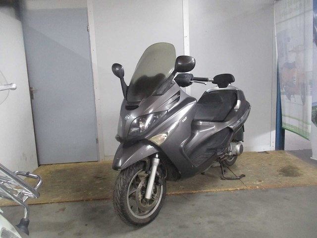 Piaggio x evo 125 alleen voor onderdelen! - motorscooter - motorcycle - afbeelding 7 van  11