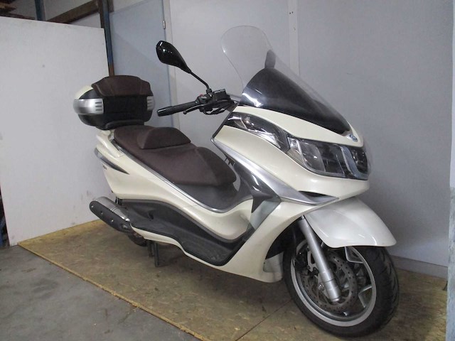 Piaggio x10 - motorscooter - abs/asr 500 cc - motorcycle - afbeelding 13 van  15