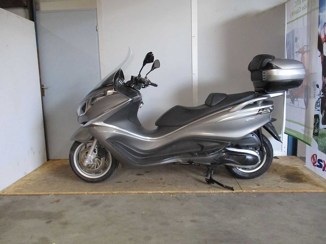 Piaggio x10 350 - motorscooter - abs/asr - motorcycle - afbeelding 1 van  11