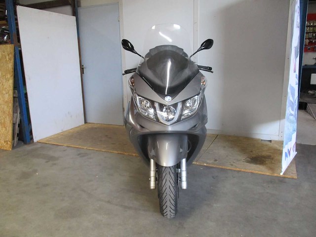 Piaggio x10 350 - motorscooter - abs/asr - motorcycle - afbeelding 5 van  11