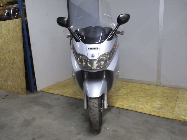 Piaggio x8 - motorscooter - 250ie - motorfiets - afbeelding 5 van  11