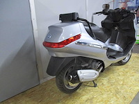Piaggio x8 - motorscooter - 250ie - motorfiets - afbeelding 9 van  11