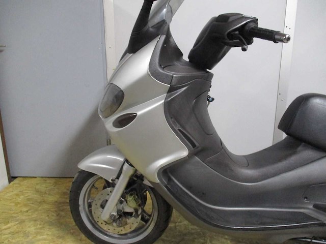 Piaggio x9 - motorscooter - 250cc - motorfiets - afbeelding 9 van  15