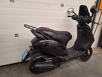 Piaggio zip 25 km snorscooter 125cc motor 2takt - afbeelding 5 van  7