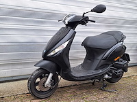 Piaggio zip 25 km snorscooter 4takt - afbeelding 2 van  8