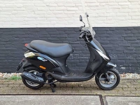 Piaggio zip 25km snorscooter 4-takt - afbeelding 4 van  7