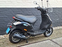 Piaggio zip 25km snorscooter 4-takt - afbeelding 6 van  7