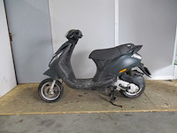 Piaggio zip 4 t alleen voor onderdelen! - snorscooter - scooter - afbeelding 1 van  11