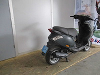 Piaggio zip 4 t alleen voor onderdelen! - snorscooter - scooter - afbeelding 9 van  11