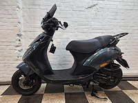 Piaggio zip 45 km bromscooter 4takt - afbeelding 1 van  7
