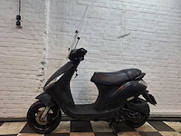 Piaggio zip 45 km bromscooter 4takt - afbeelding 1 van  7