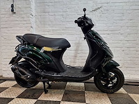 Piaggio zip 45 km bromscooter 4takt - afbeelding 6 van  7
