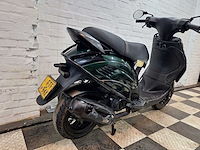 Piaggio zip 45 km bromscooter 4takt - afbeelding 5 van  7
