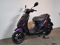 Piaggio zip 45 km bromscooter 4takt - afbeelding 2 van  4