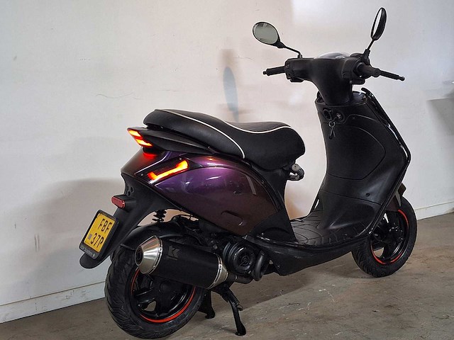 Piaggio zip 45 km bromscooter 4takt - afbeelding 4 van  4