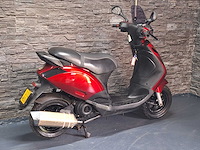 Piaggio zip 45km bromscooter 4-takt - afbeelding 7 van  7