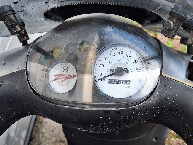Piaggio zip 45km bromscooter 4-takt - afbeelding 7 van  7