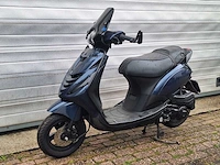 Piaggio zip 45km bromscooter 4-takt - afbeelding 2 van  7